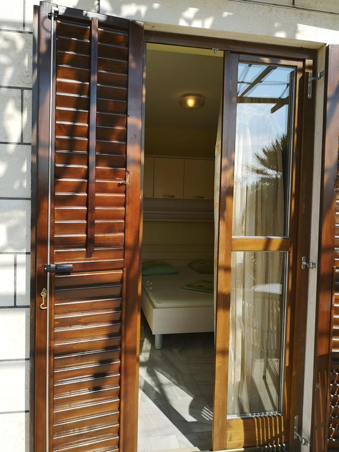 Apartments And Rooms Villa Mir Zaton  Exterior foto